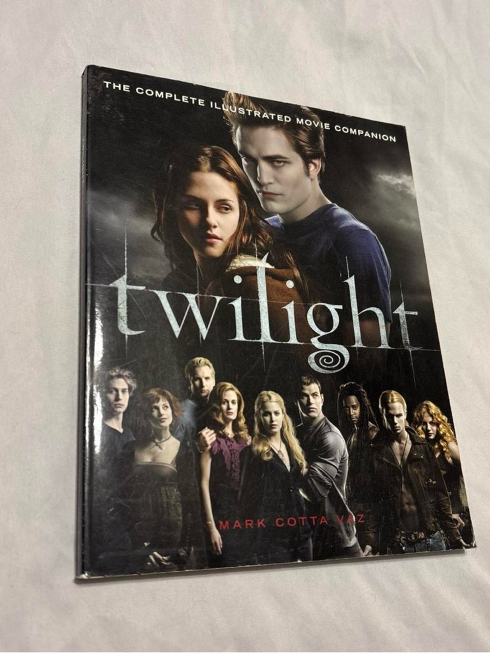 Twilight Complete Illustrated Movie Companion Paperback